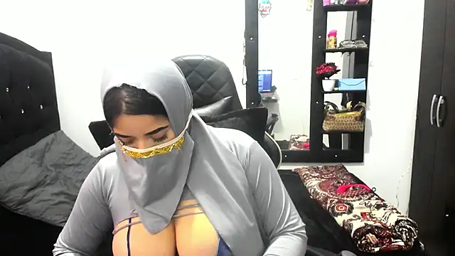 janna isa online show from October 26, 2025, 7:31 pm