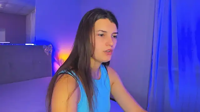 Snapshot of Laura_Leee chatting on July 20, 2026, 5:00 am Laura Leee online show from July 20, 2026, 5:00 am