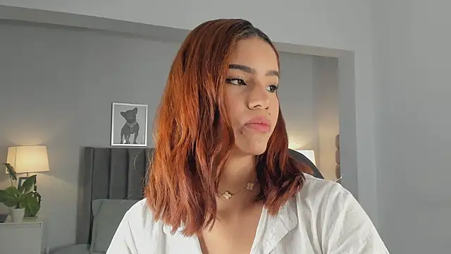 Madie  collins online show from November 17, 2025, 12:11 pm