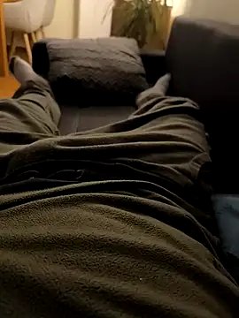 OdinWolf1990 online show from November 18, 2025, 6:07 am