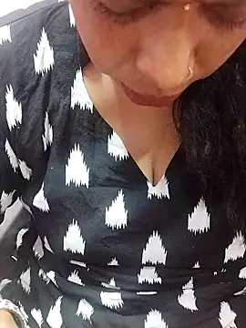 Urmila bhabhii online show from February 20, 2025, 8:50 am