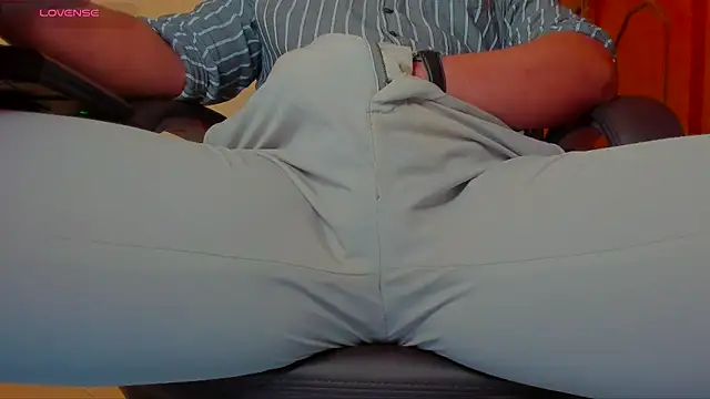 MrLonely02 online show from January 25, 2025, 11:22 pm