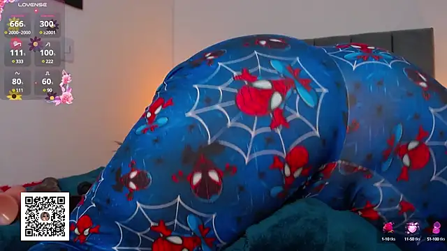 VictoriaMontero30000 online show from December 30, 2024, 5:04 am