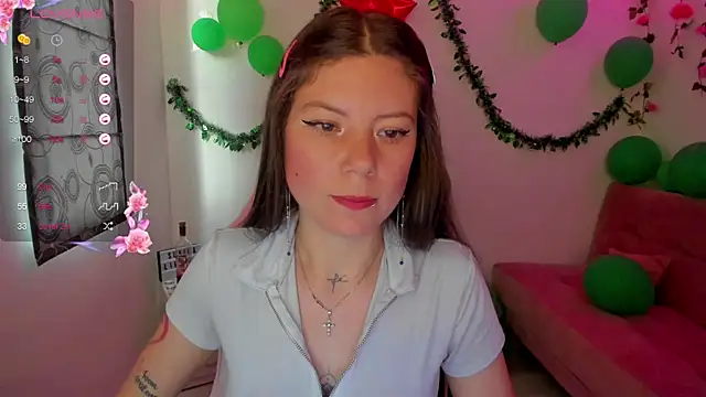 Snapshot of Susana_garcia_ chatting on December 21, 2024, 10:19 pm Susana garcia online show from December 21, 2024, 10:19 pm