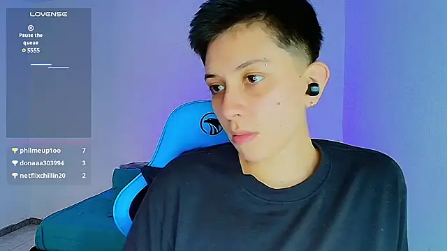 aron wi online show from February 25, 2025, 9:42 am