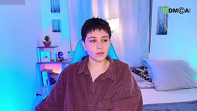 aron wi online show from October 11, 2025, 3:39 am