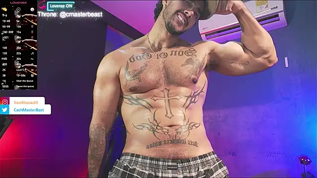 JACOB MARTINS online show from April 24, 2026, 10:01 pm