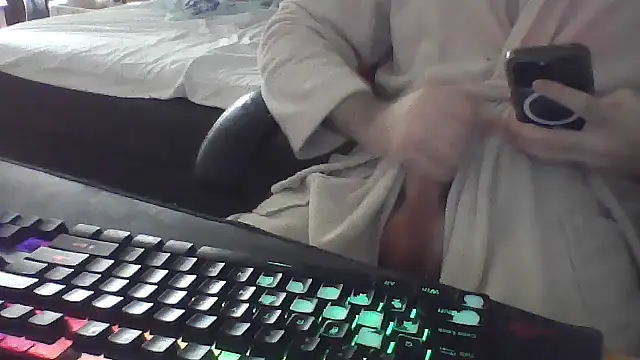 squiddy 69 online show from September 25, 2025, 1:48 pm