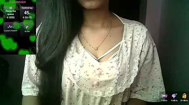 Snapshot of Aaisha_urs chatting on January 8, 2025, 2:03 pm Aaisha urs online show from January 8, 2025, 2:03 pm