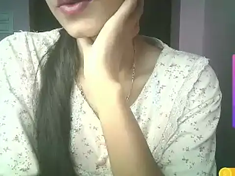 Snapshot of Aaisha_urs chatting on January 10, 2025, 5:24 pm Aaisha urs online show from January 10, 2025, 5:24 pm