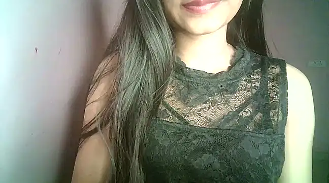 Snapshot of Aaisha_urs chatting on January 27, 2025, 5:04 pm Aaisha urs online show from January 27, 2025, 5:04 pm