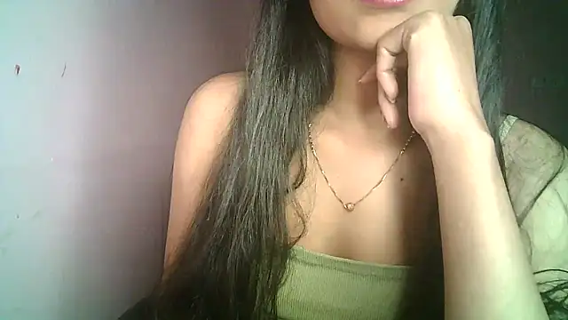 Snapshot of Aaisha_urs chatting on February 5, 2025, 1:54 pm Aaisha urs online show from February 5, 2025, 1:54 pm