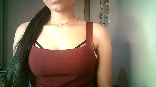 Snapshot of Aaisha_urs chatting on February 25, 2025, 3:31 am Aaisha urs online show from February 25, 2025, 3:31 am