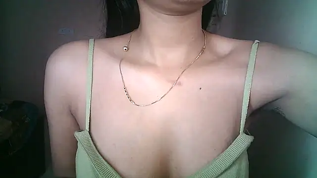 Snapshot of Aaisha_urs chatting on March 9, 2025, 7:05 pm Aaisha urs online show from March 9, 2025, 7:05 pm