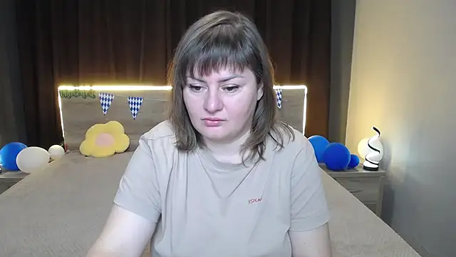 ZannaDreil online show from September 28, 2025, 6:24 pm