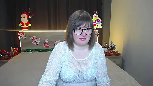 ZannaDreil online show from December 20, 2025, 7:10 pm