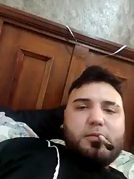 SINUECASTILLO online show from December 15, 2024, 12:38 pm