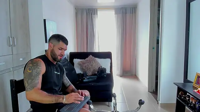 SamirHazard97 online show from December 18, 2025, 9:21 pm