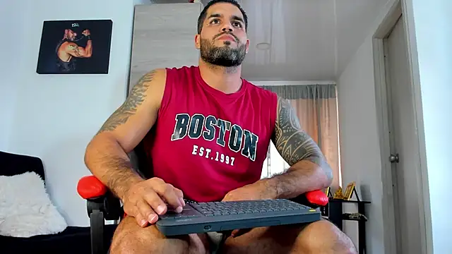 Snapshot of SamirHazard97 chatting on June 20, 2026, 6:33 pm SamirHazard97 online show from June 20, 2026, 6:33 pm
