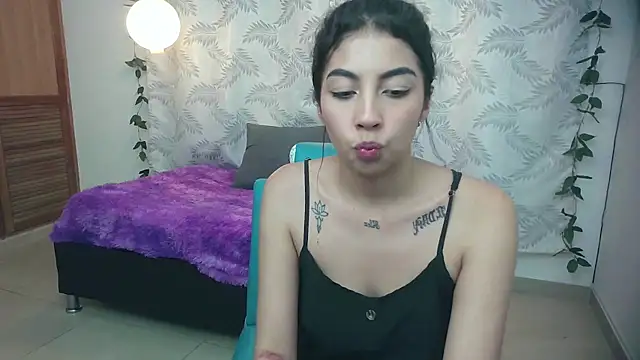 Mya paris online show from December 19, 2024, 5:07 am