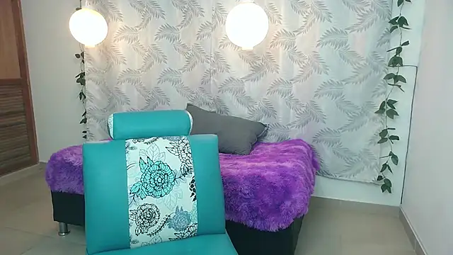 Mya paris online show from January 22, 2025, 3:52 am