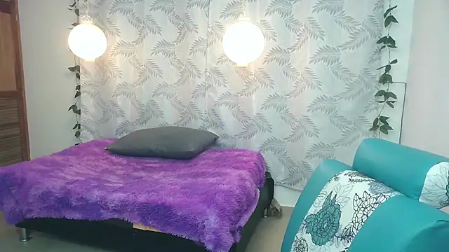 Mya paris online show from February 11, 2025, 2:14 am