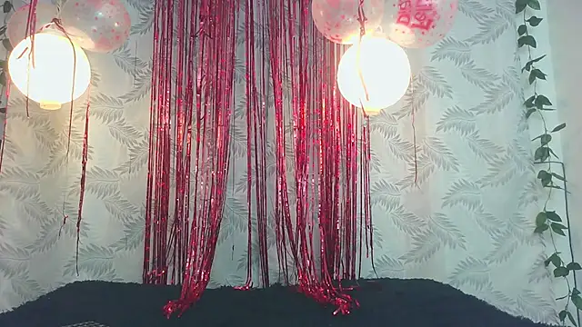 Mya paris online show from February 15, 2025, 5:41 am