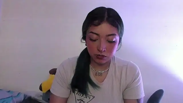 Snapshot of turolita_ chatting on July 7, 2026, 6:47 am turolita online show from July 7, 2026, 6:47 am