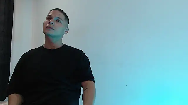 dominick crawford01 online show from February 1, 2025, 8:26 pm