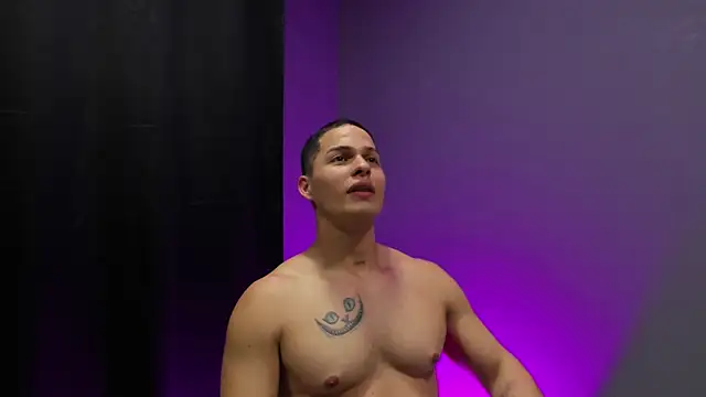 dominick crawford01 online show from March 21, 2025, 8:18 pm