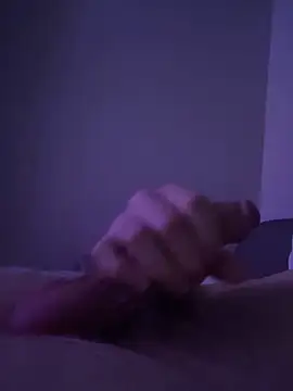 Snowgoose23 online show from December 19, 2025, 4:52 am