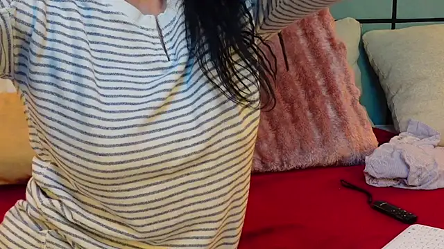 SarraRose online show from February 9, 2025, 7:41 pm