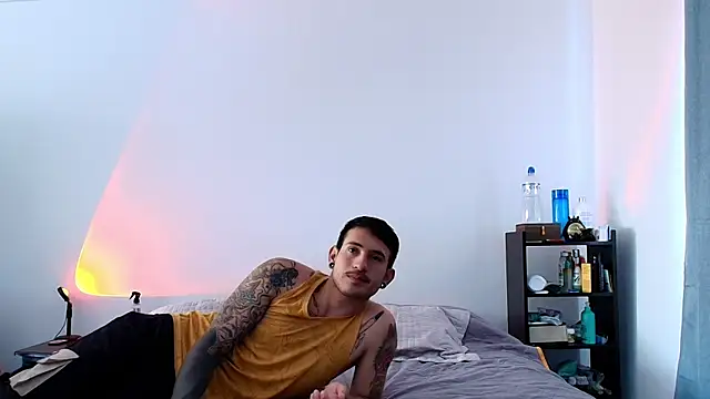 Snapshot of anika_lowen02 chatting on December 10, 2024, 3:44 pm anika lowen02 online show from December 10, 2024, 3:44 pm