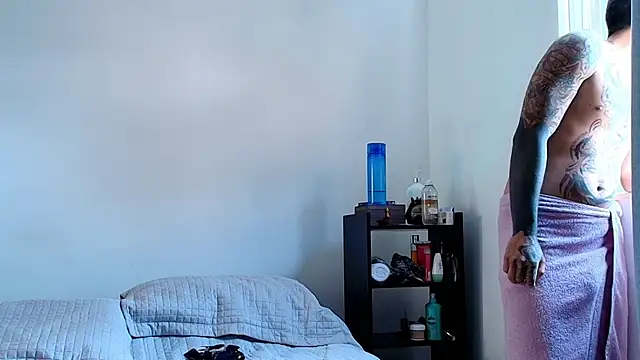 Snapshot of anika_lowen02 chatting on December 13, 2024, 4:38 pm anika lowen02 online show from December 13, 2024, 4:38 pm