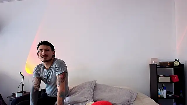 Snapshot of anika_lowen02 chatting on February 27, 2025, 3:37 pm anika lowen02 online show from February 27, 2025, 3:37 pm