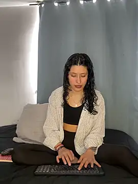 Snapshot of anika_lowen02 chatting on October 10, 2025, 4:06 pm anika lowen02 online show from October 10, 2025, 4:06 pm