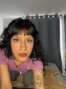 Snapshot of anika_lowen02 chatting on October 27, 2025, 4:33 pm anika lowen02 online show from October 27, 2025, 4:33 pm