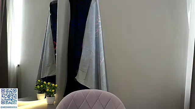 EvelyynLopez online show from January 23, 2025, 6:39 am