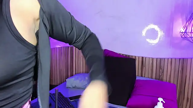 MelaniieRoux online show from January 11, 2025, 1:48 am