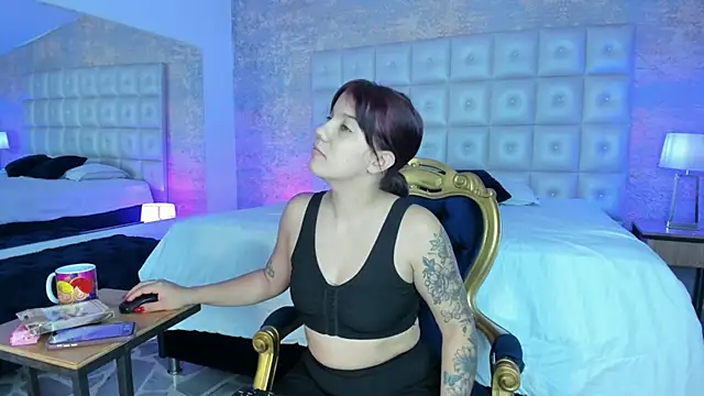 MelaniieRoux online show from September 19, 2025, 11:44 am