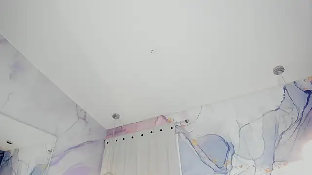 Snapshot of MelaniieRoux chatting on May 15, 2026, 7:32 pm MelaniieRoux online show from May 15, 2026, 7:32 pm