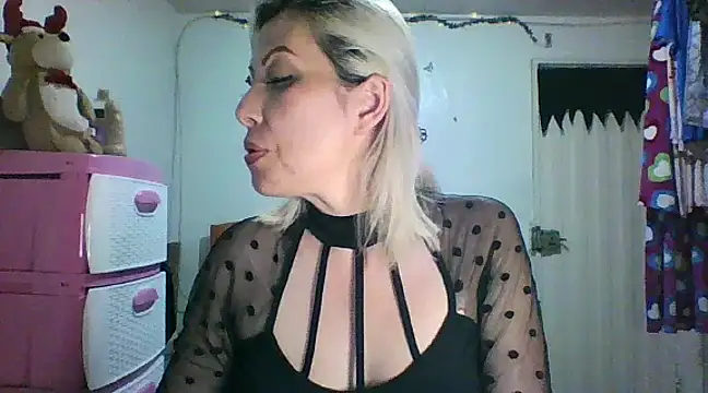 alixia81 online show from January 11, 2025, 1:59 am