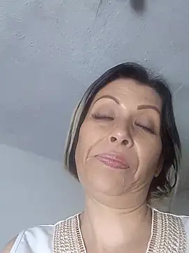 alixia81 online show from September 28, 2025, 10:59 pm