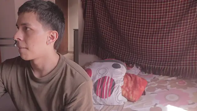 Snapshot of Tony_Hoffa chatting on January 17, 2025, 6:44 pm Tony Hoffa online show from January 17, 2025, 6:44 pm