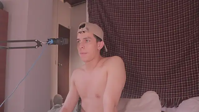 Snapshot of Tony_Hoffa chatting on February 7, 2025, 8:31 pm Tony Hoffa online show from February 7, 2025, 8:31 pm