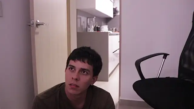 Snapshot of Tony_Hoffa chatting on March 13, 2025, 9:26 pm Tony Hoffa online show from March 13, 2025, 9:26 pm