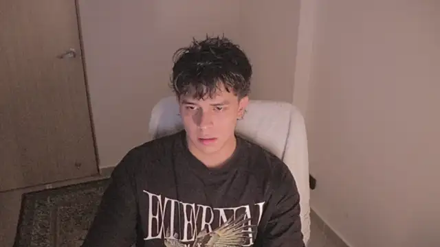 Snapshot of Tony_Hoffa chatting on September 23, 2025, 1:30 am Tony Hoffa online show from September 23, 2025, 1:30 am