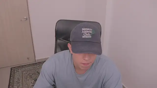 Snapshot of Tony_Hoffa chatting on September 24, 2025, 9:07 pm Tony Hoffa online show from September 24, 2025, 9:07 pm