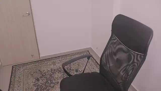 Snapshot of Tony_Hoffa chatting on October 26, 2025, 5:52 pm Tony Hoffa online show from October 26, 2025, 5:52 pm