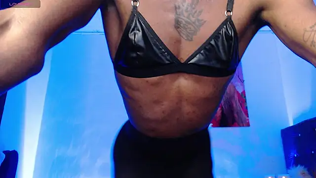 Snapshot of Kendall_Gil chatting on March 15, 2025, 2:03 am Kendall Gil online show from March 15, 2025, 2:03 am